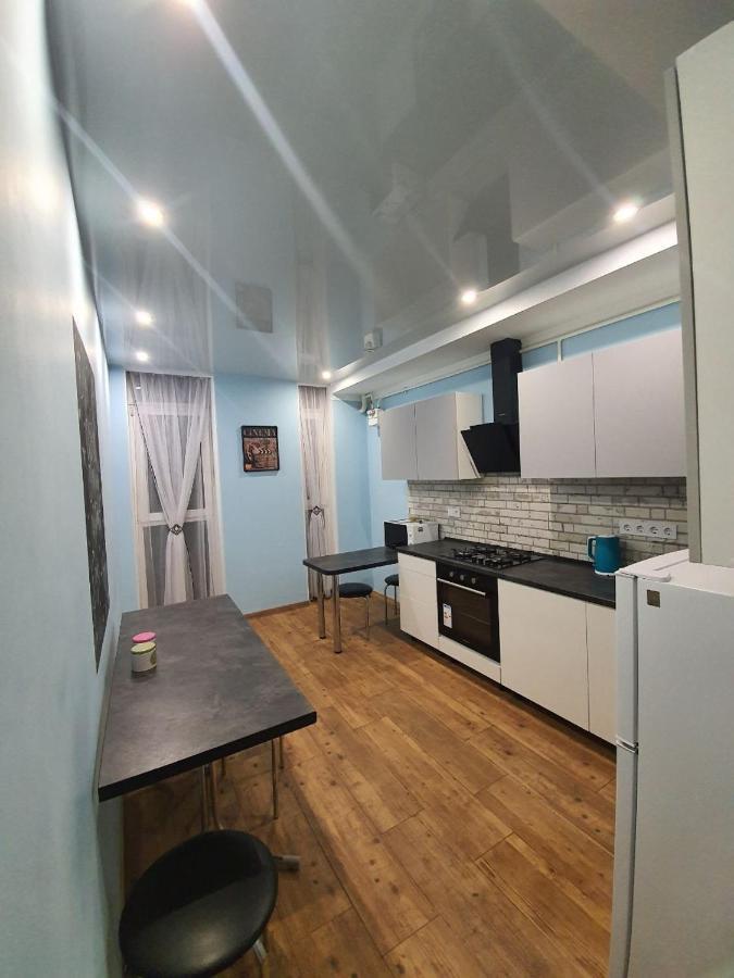Ferienwohnung Avalon На Чорновола Lemberg Exterior foto